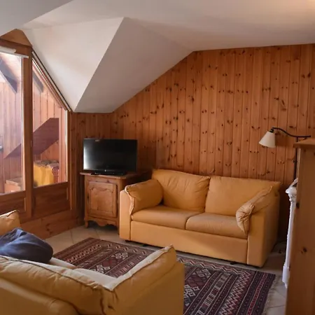 Duplex 3 Pieces 6 Pers Sous Les Toits Avec Balcon Et Garage - - Fr-1-266-163 Montgenevre